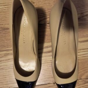 Marc Fisher Tan and Black Heels Leather Toe Tip 7.5